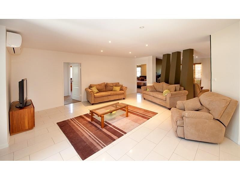 11 Constantia Crescent, Frenchville QLD 4701