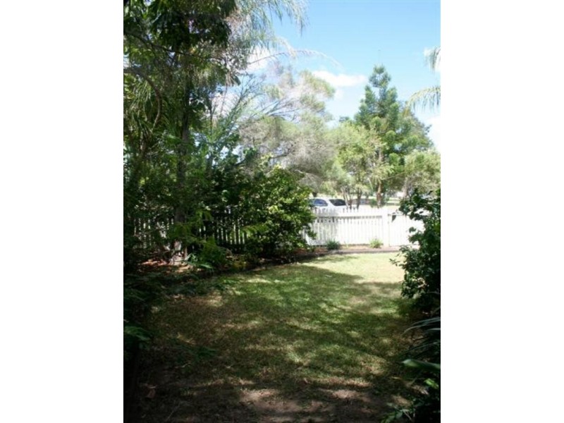 232 North Street Extended, West Rockhampton QLD 4700