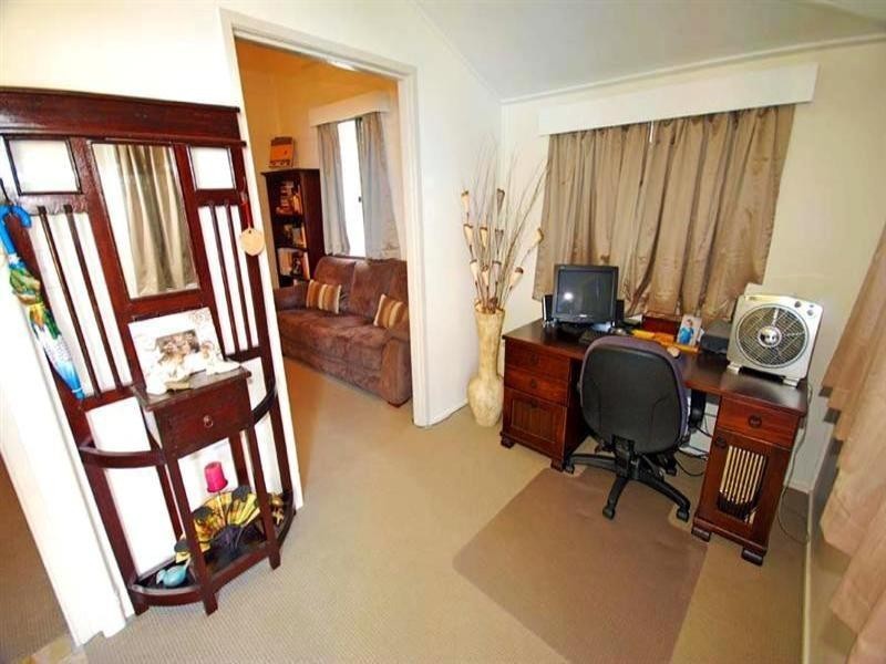 57 Lakes Creek Road, Berserker QLD 4701