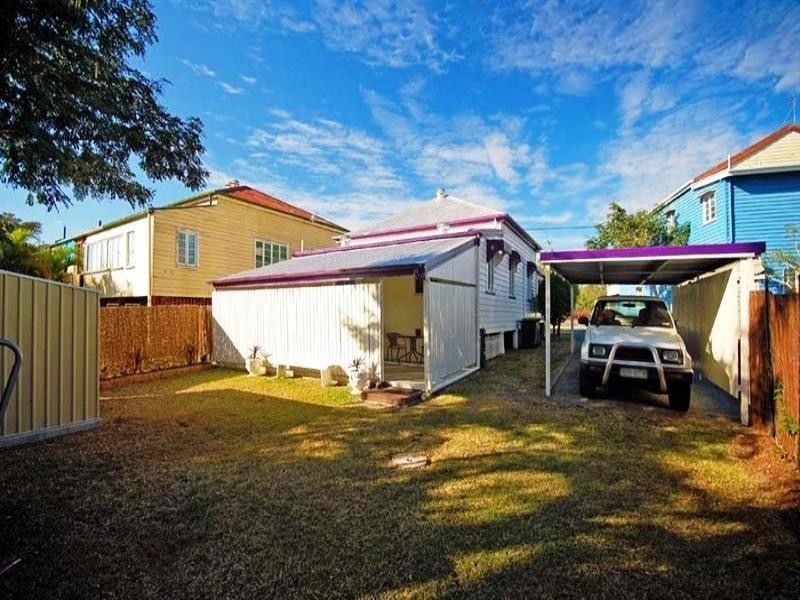 57 Lakes Creek Road, Berserker QLD 4701