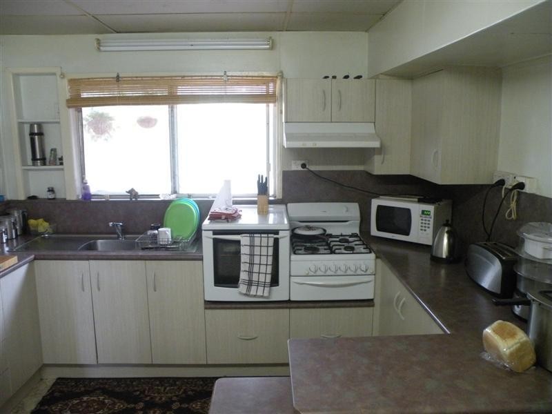 390 Botos Road, Mount Chalmers QLD 4702