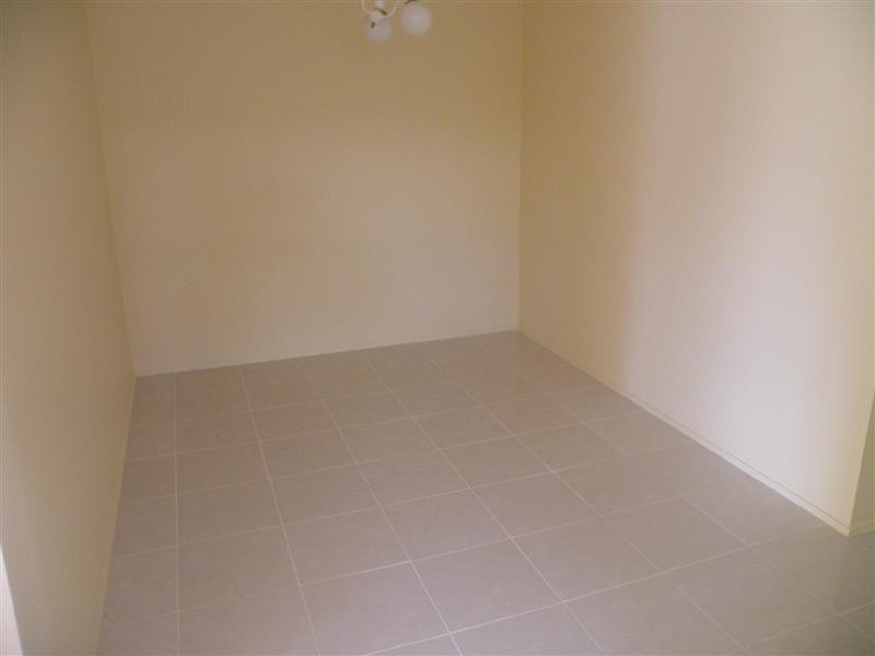 Unit 2 76 Thorn Street, Berserker QLD 4701