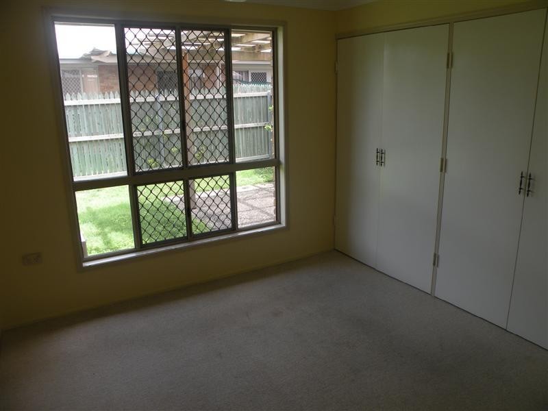 Unit 2 76 Thorn Street, Berserker QLD 4701