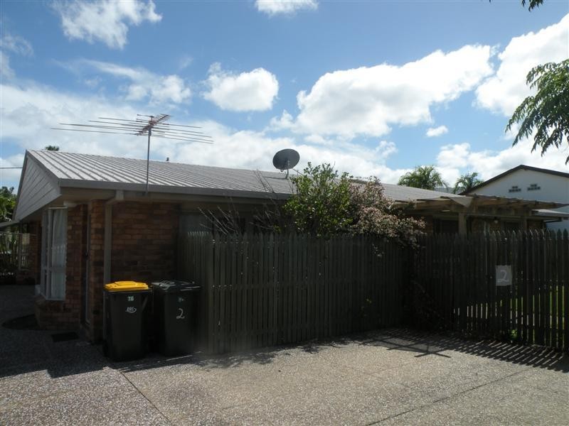 Unit 2 76 Thorn Street, Berserker QLD 4701