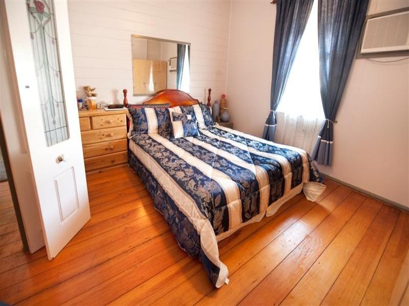 15 Hunter Street, West Rockhampton QLD 4700