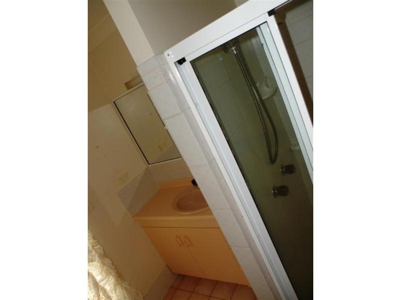 1/107 Pennycuick Street, West Rockhampton QLD 4700