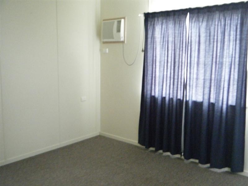 28 INGRAM Street, Park Avenue QLD 4701