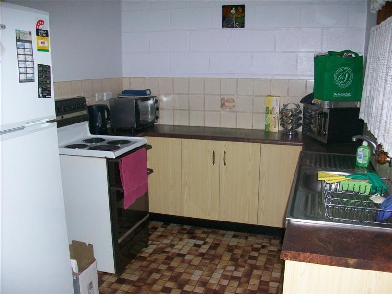 1/15 WIGGINGTON Street, Frenchville QLD 4701