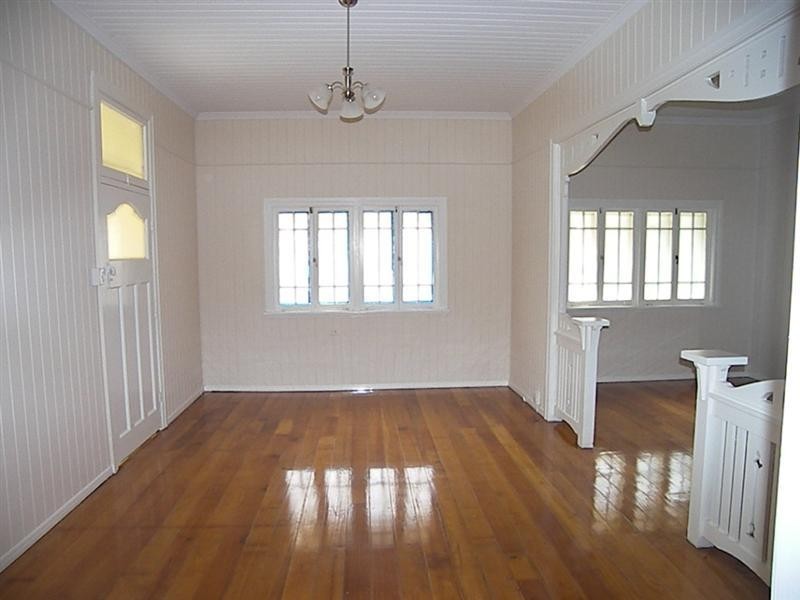 9 Penlington Street, The Range QLD 4700