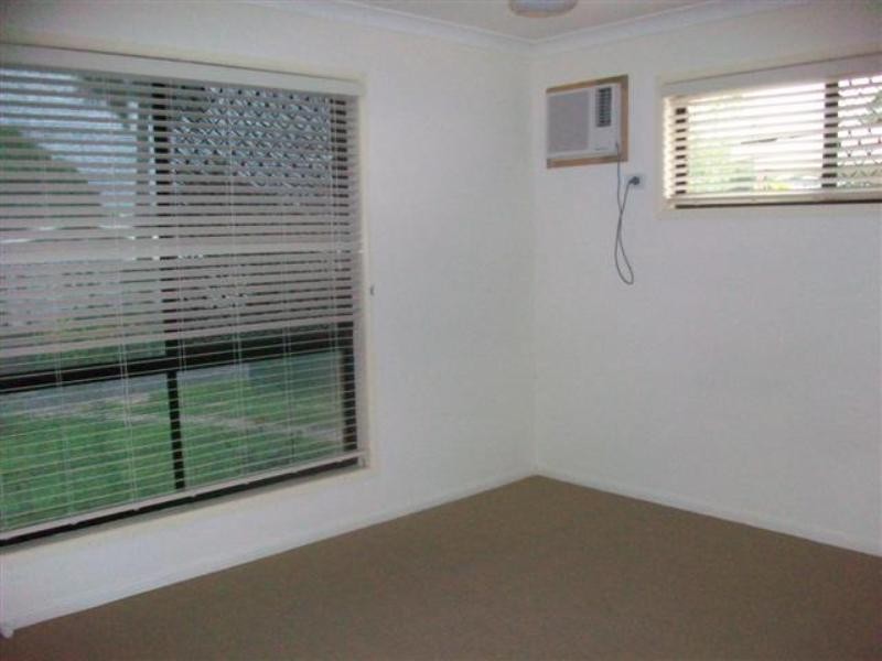 18 HARBOURNE Street, Koongal QLD 4701