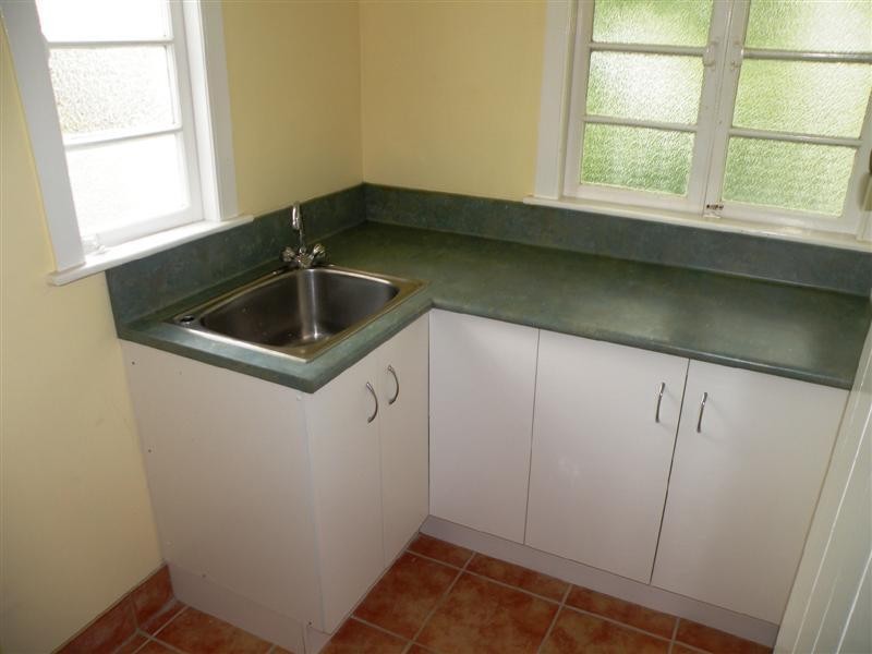 2 KELLY Street, The Range QLD 4700