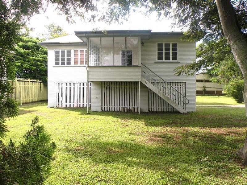 37 Underwood Street, Park Avenue QLD 4701
