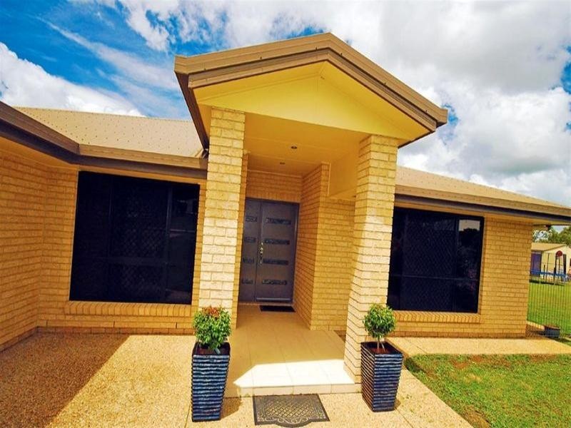 17 Goldfinch Drive, Parkhurst QLD 4702