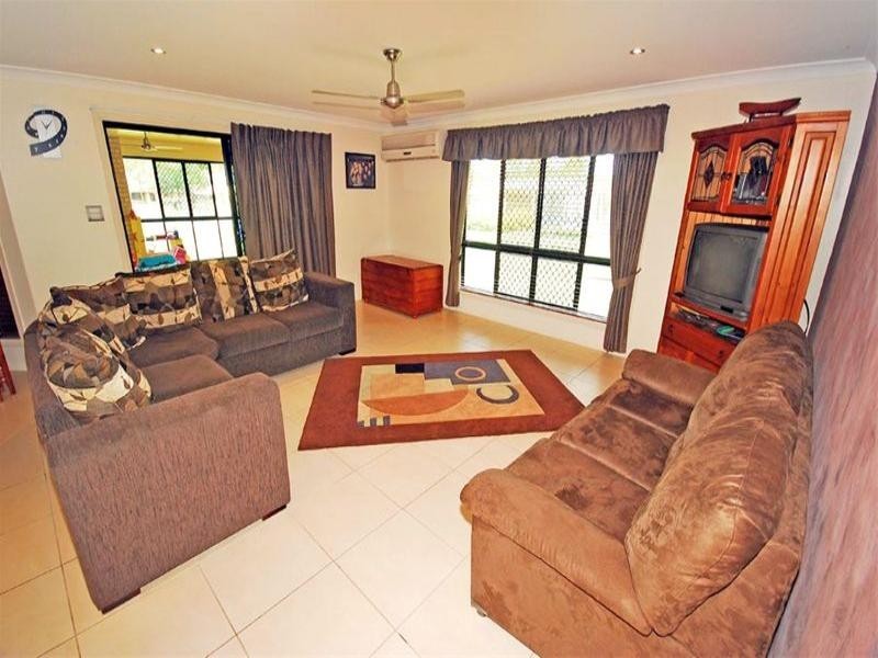 17 Goldfinch Drive, Parkhurst QLD 4702