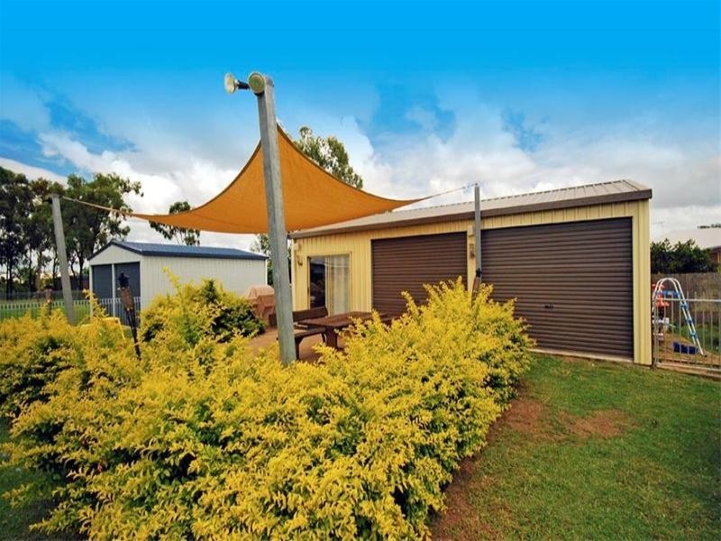 17 Goldfinch Drive, Parkhurst QLD 4702