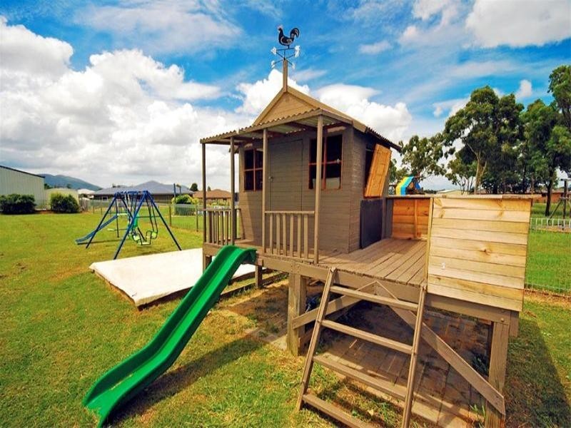 17 Goldfinch Drive, Parkhurst QLD 4702