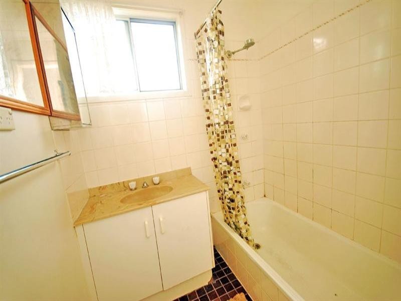 34 Twigg Street, Park Avenue QLD 4701