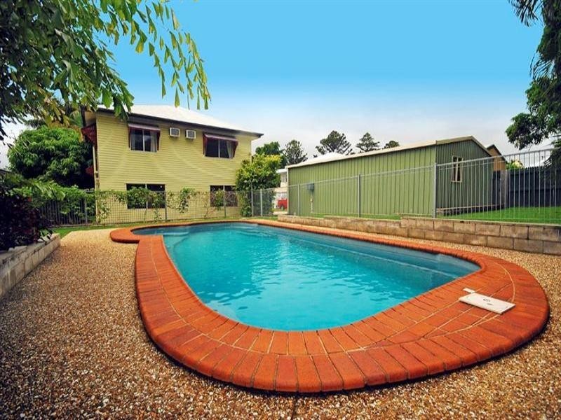 132 Upper Dawson Road, The Range QLD 4700