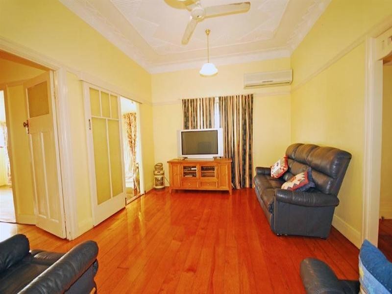 132 Upper Dawson Road, The Range QLD 4700