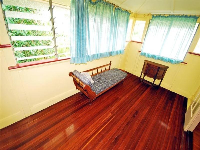 132 Upper Dawson Road, The Range QLD 4700