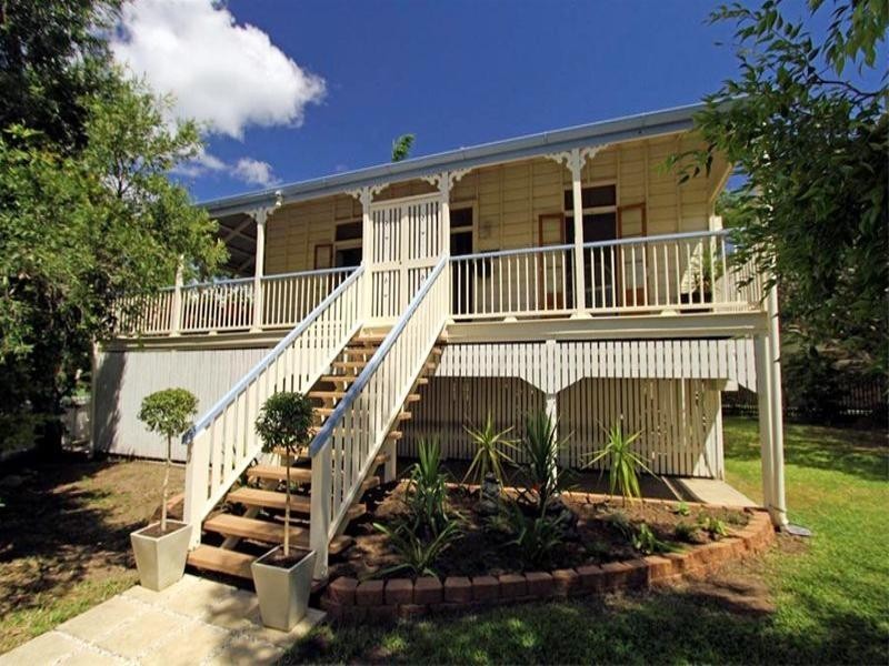 4 Davis Street, The Range QLD 4700