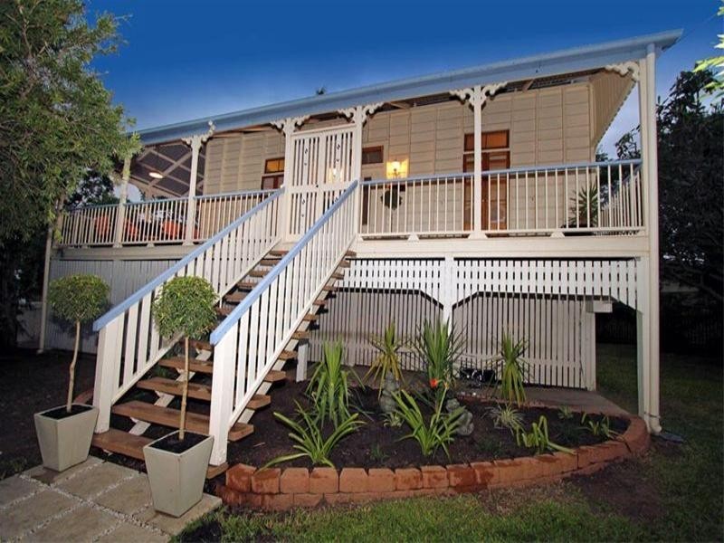 4 Davis Street, The Range QLD 4700