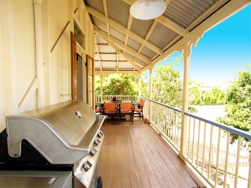 4 Davis Street, The Range QLD 4700