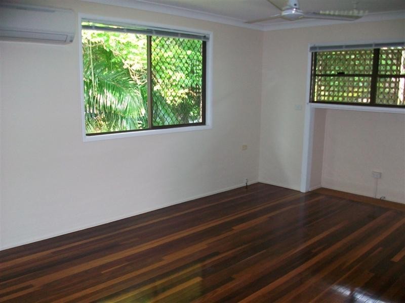 16 WENTWORTH Terrace, The Range QLD 4700