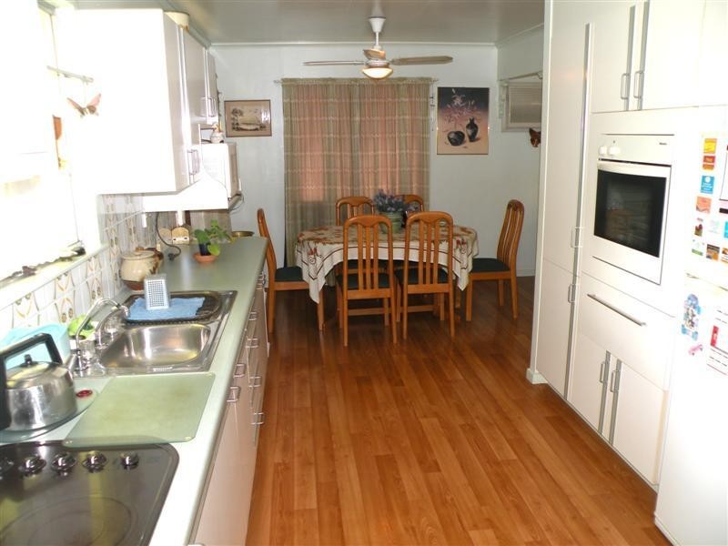 146 Main Street, Park Avenue QLD 4701