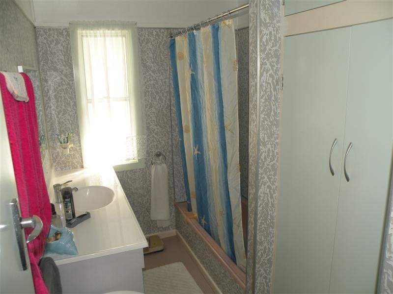 146 Main Street, Park Avenue QLD 4701