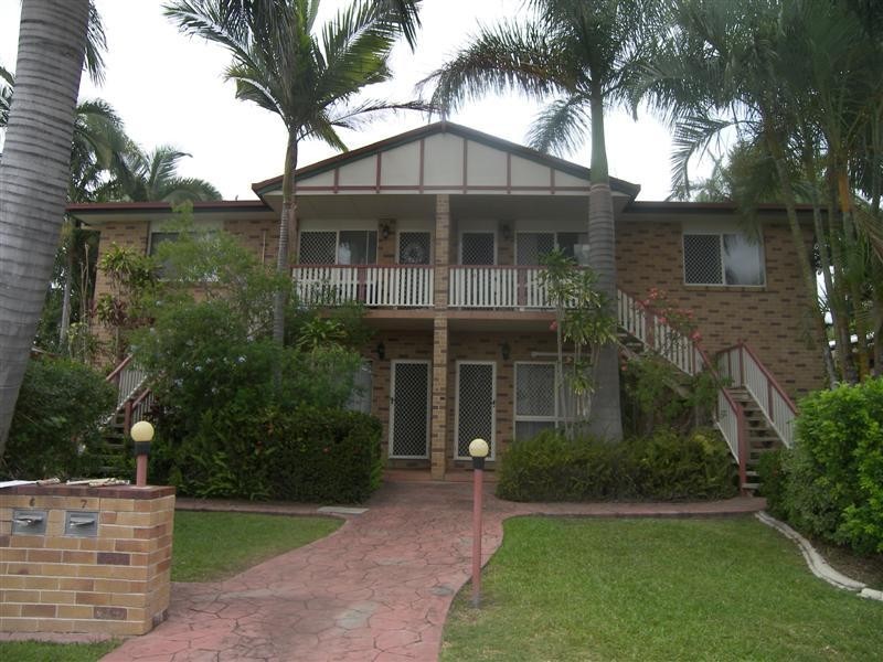 4/6 THURSTON Street, Rockhampton QLD 4700