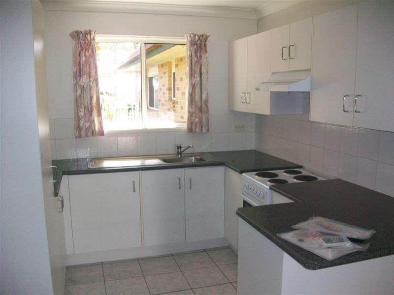 4/6 THURSTON Street, Rockhampton QLD 4700