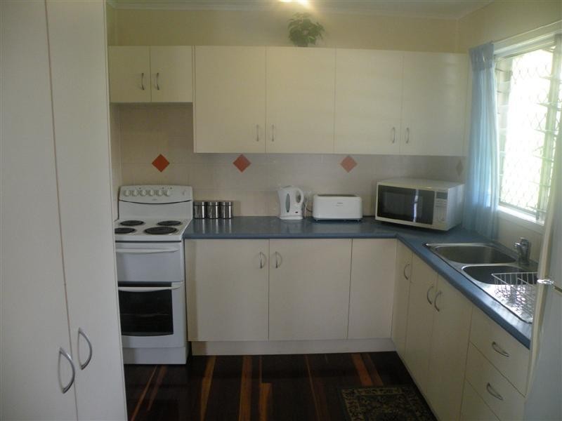 98 North Street, Wandal QLD 4700