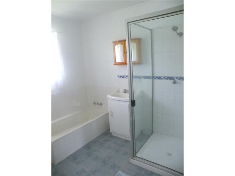 98 North Street, Wandal QLD 4700