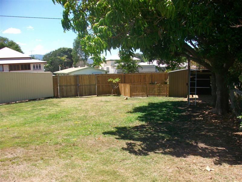 24 BADEN POWELL Street, Wandal QLD 4700