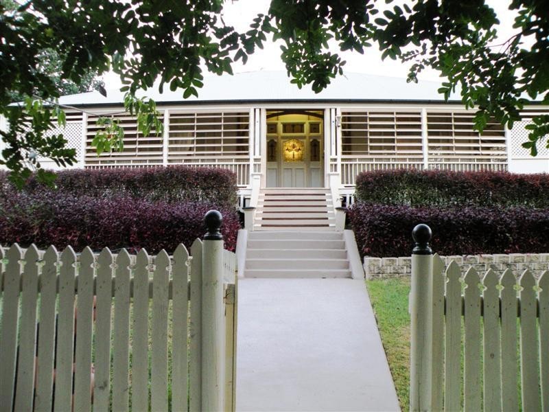 220 Archer Street, The Range QLD 4700