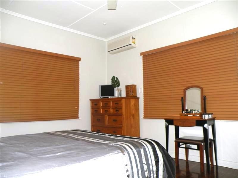 1 Baden Powell, Wandal QLD 4700