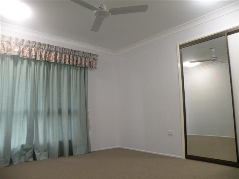 10 Emmerson Drive, Glenlee QLD 4711