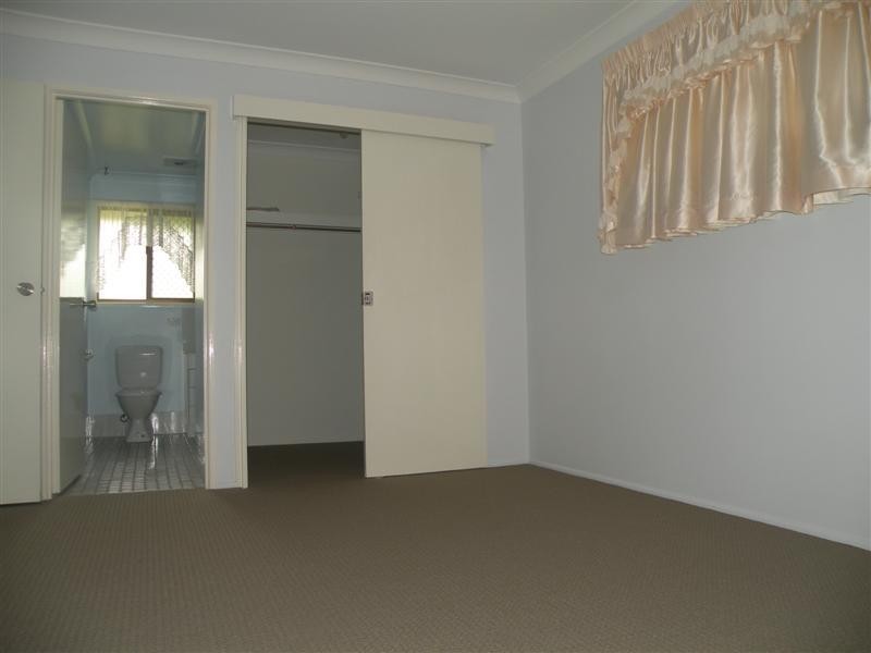 10 Emmerson Drive, Glenlee QLD 4711