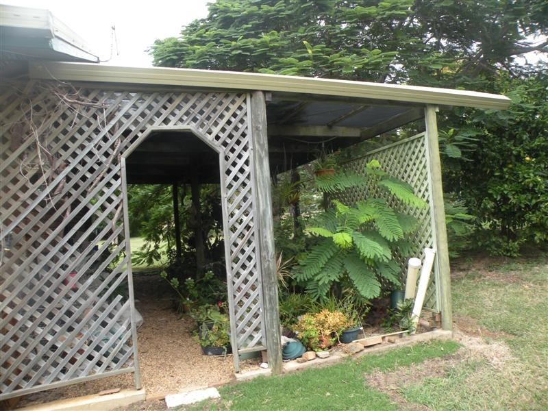 10 Emmerson Drive, Glenlee QLD 4711