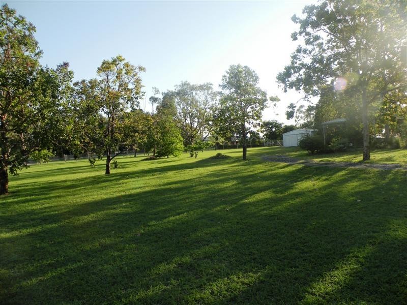 10 Emmerson Drive, Glenlee QLD 4711