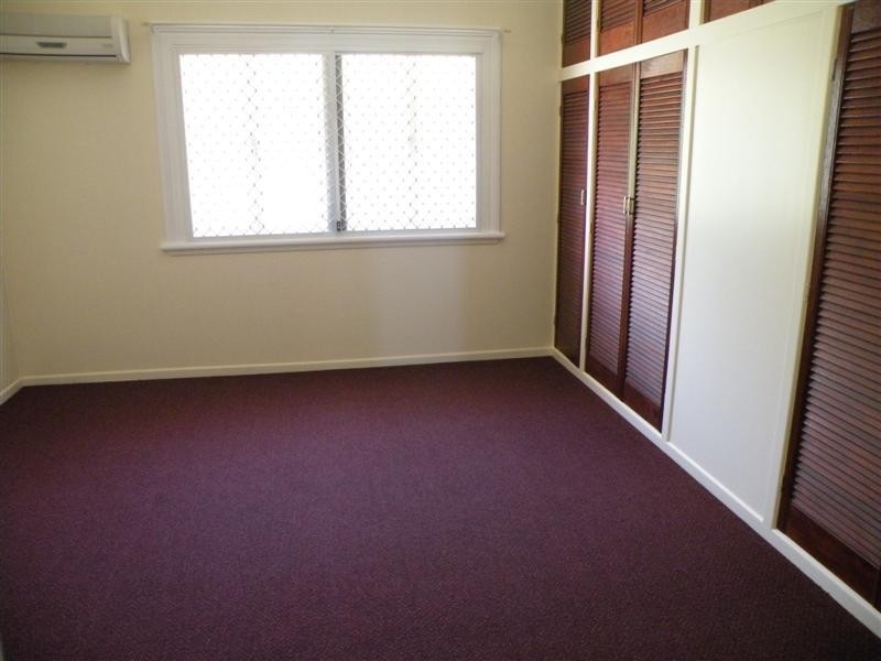 20 QUEEN Street, The Range QLD 4700