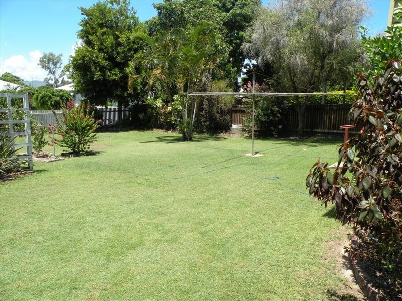20 QUEEN Street, The Range QLD 4700