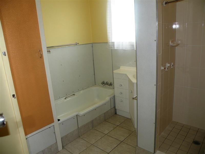 9 Jeffries Street, The Range QLD 4700