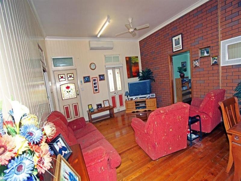 4 Jardine Street, Wandal QLD 4700