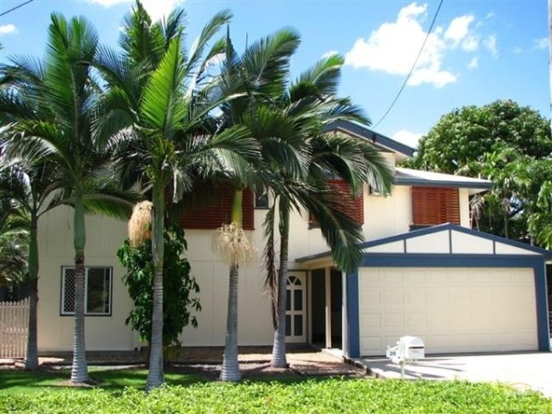26 MEDCRAF Street, Park Avenue QLD 4701