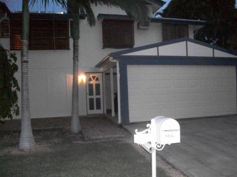 26 MEDCRAF Street, Park Avenue QLD 4701