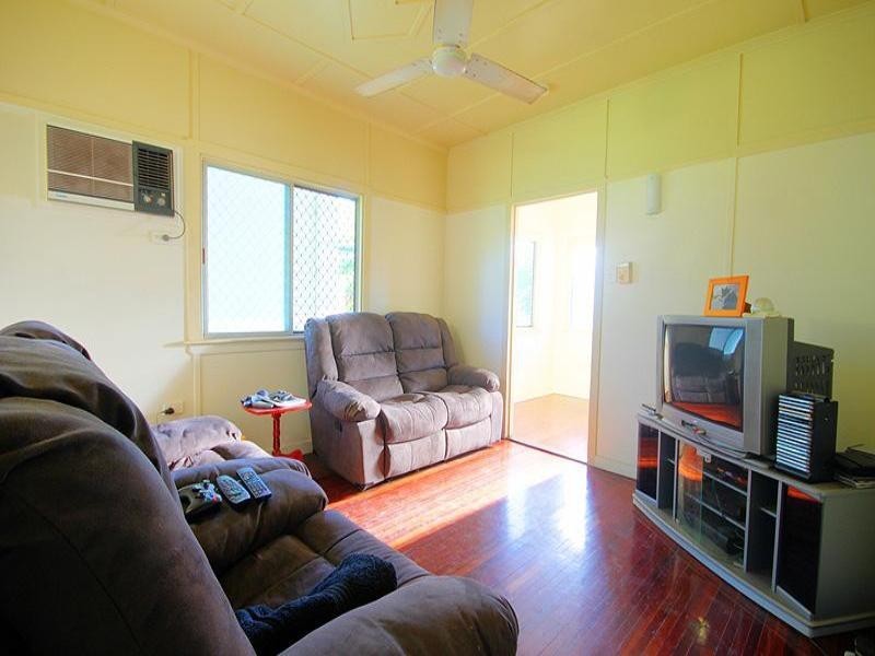 294 Clanfield Street, Berserker QLD 4701