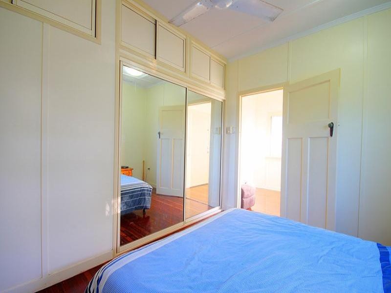 294 Clanfield Street, Berserker QLD 4701