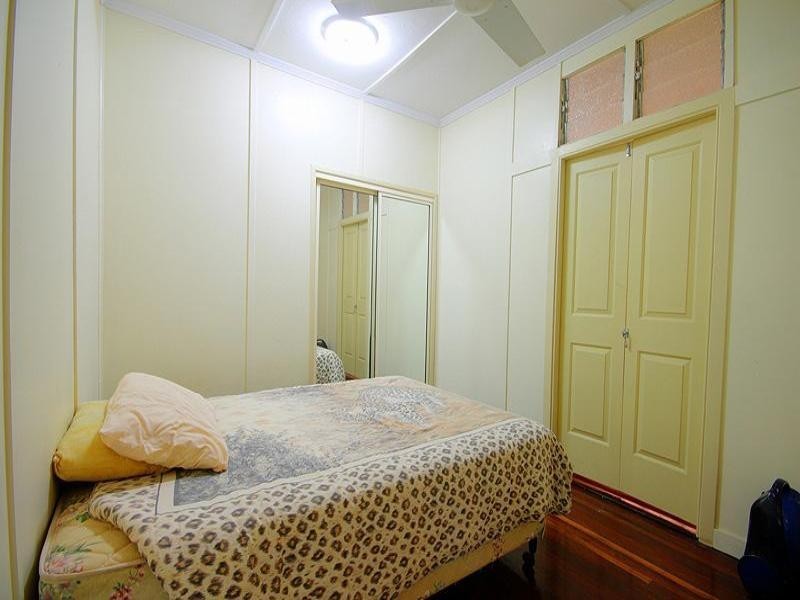 294 Clanfield Street, Berserker QLD 4701